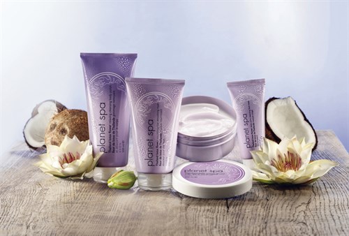 AVON продукти за тяло с лотос